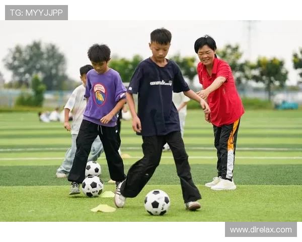 追寻绿茵梦想纪录片揭示足球明星背后的故事与奋斗历程 追寻绿茵梦想纪录片揭示足球明星背后的故事与奋斗历程