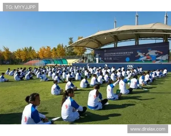 追逐足球明星的女生们如何在热爱与梦想中找到自我与幸福 追逐足球明星的女生们如何在热爱与梦想中找到自我与幸福
